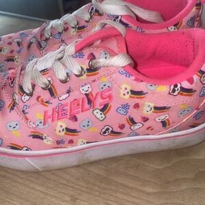 Girls Heelys